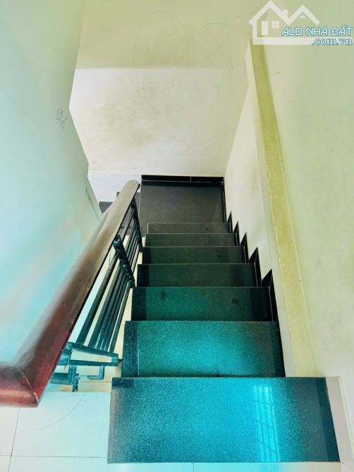 Bán nhà HẺM XE HƠI Thích Quảng Đức PN, sổ đẹp, có cửa hậu, chỉ 2.x tỷ - 3