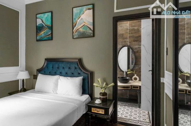 KHÁCH SẠN 4 SAO PHỐ CẦU GỖ – TRÁI TIM PHỐ CỔ HOÀN KIẾM – DOANH THU 7,8 TỶ/NĂM – GIÁ 120 TỶ