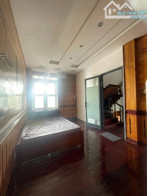 HÀNG ĐỘC QUYỀN VILLA 3 TẦNG NỘI THẤT GỖ 160M2 ĐƯỜNG CHU HUY MÂN GIÁ 11,8 TỶ CÁCH BIỂN 500M - 3