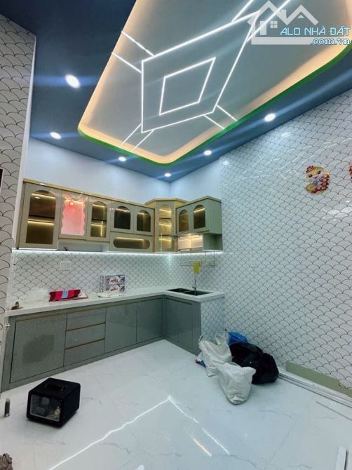 NHÀ MỚI ĐẸP - NGAY TÊN LỬA - BÌNH TRỊ ĐÔNG -  DT 40M2 SỔ RIÊNG NỞ HẬU TÀI LỘC - NHỈNH 3 TỶ - 3