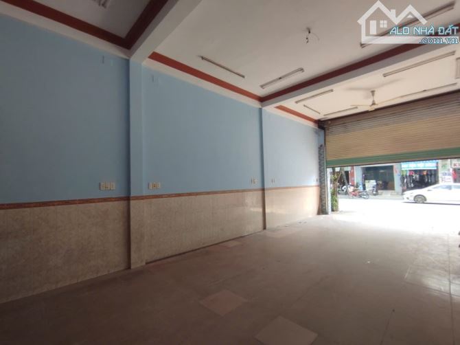 Cho thuê mặt bằng đường Cách mạng tháng Tám, diện tích 6 x 13 - 3