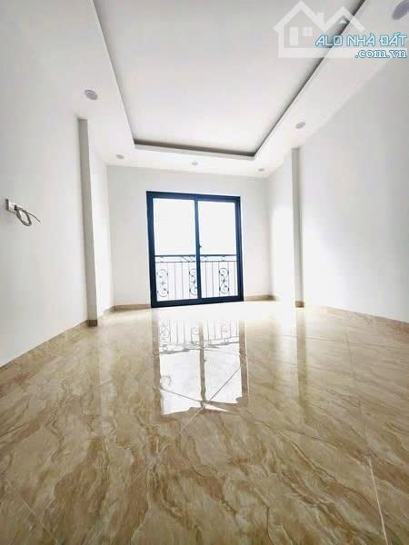 NHÀ ĐẸP  PHỐ TRUNG PHỤNG - XÃ ĐÀN ĐỐNG ĐA (DT 35Mx5T)  - 50M RA PHỐ FULL NỘI THẤT GIÁ NHỈN - 3