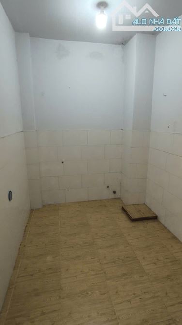 Chính chủ cần bán nhà hẻm xe hơi trung tâm Q. Tân Phú - 3
