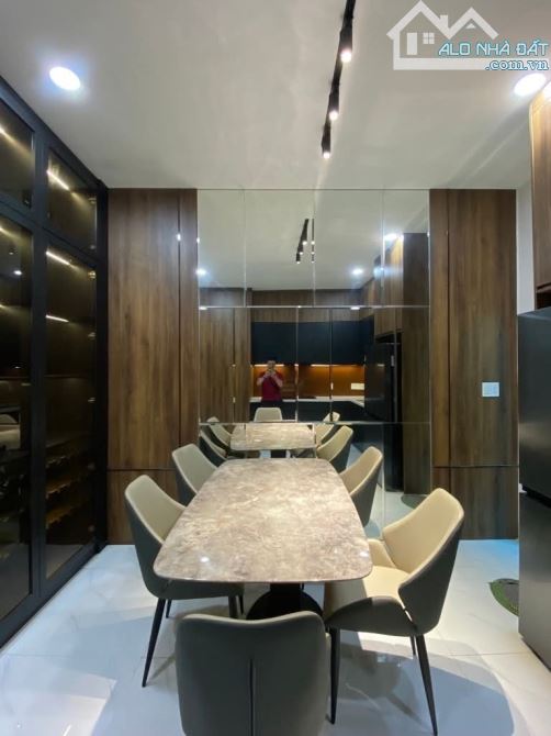 Bán Nhà Quận 7_Lý Phục Man_5Tầng+Thang Máy;Siêu Đẹp;Full Nội Thất;Ô Tô Đổ Cửa;Chỉ 12.X Tỷ - 3