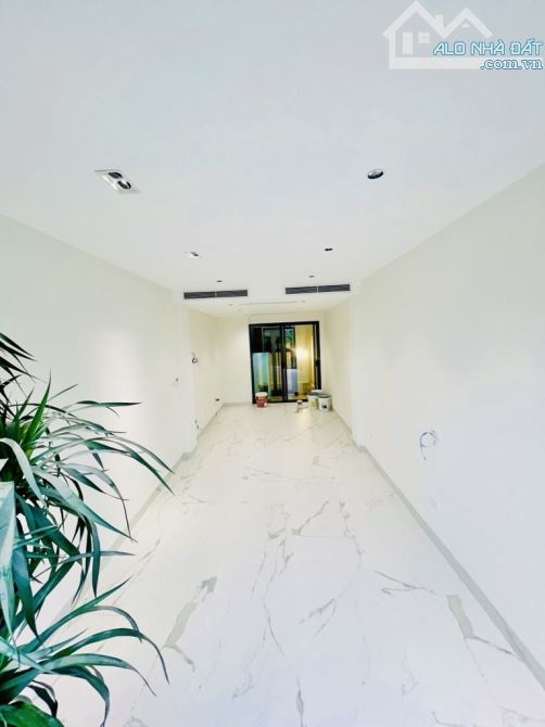GIẢI PHÓNG - 38m2-  MẶT PHỐ Ô TÔ TRÁNH - KINH DOANH ĐỈNH - THANG MÁY. - 3