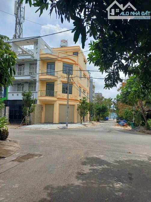 Nhà CĂN GÓC 3 tầng nguyên căn mới xây KDC Tân Tiến - Kênh Tham Lương 15tr/th - 3