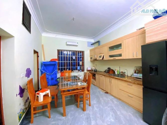 Bán nhà 88m,  4 tầng, mặt tiền 4m Giá siêu rẻ 13.9 tỷ Phố Văn Cao, Liễu Giai, Ba Đình - 3