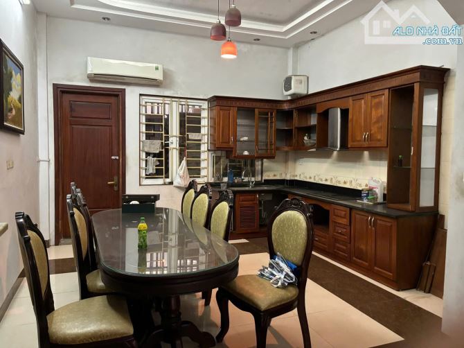 BÁN NHÀ TRẦN BÌNH CẦU GIẤY - VỊ TRÍ ĐẸP - 20M RA Ô TÔ TRÁNH - GẦN PHỐ - DT 39M2, 6 TẦNG - 3