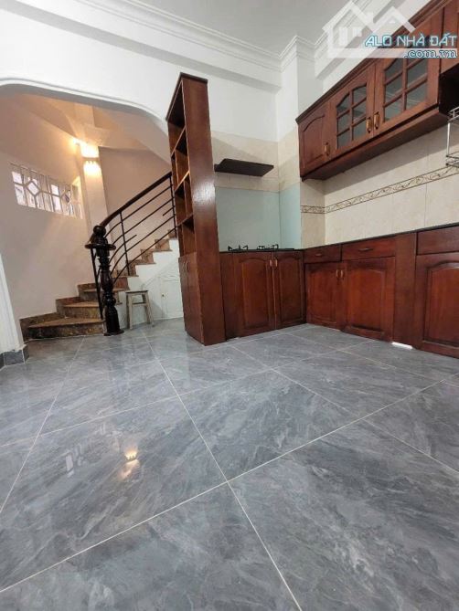BÁN NHÀ 4 TẦNG -4PN GÓC 2 MẶT TIỀN HẺM NGUYỄN THƯỢNG HIỀN PHÚ NHUẬN-CHỈ 6,8 TỶ - 3