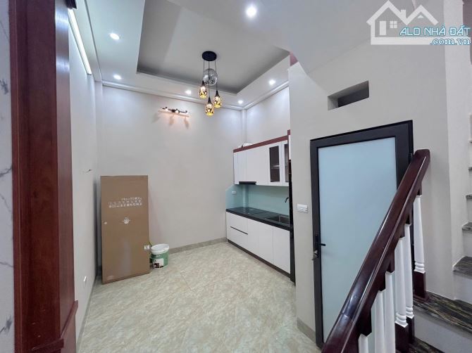 Khương Trung - Thanh Xuân 40m2, 4 tầng, nhà mới ,10m ra ô tô . Giá 8.8 tỷ - 3