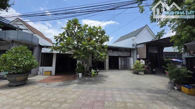 🔥 Bán nhà đẹp đường ô tô 2 tầng tại thị trấn Diên Khánh ✅ S: 72m2 💥2.7 tỷ - 3