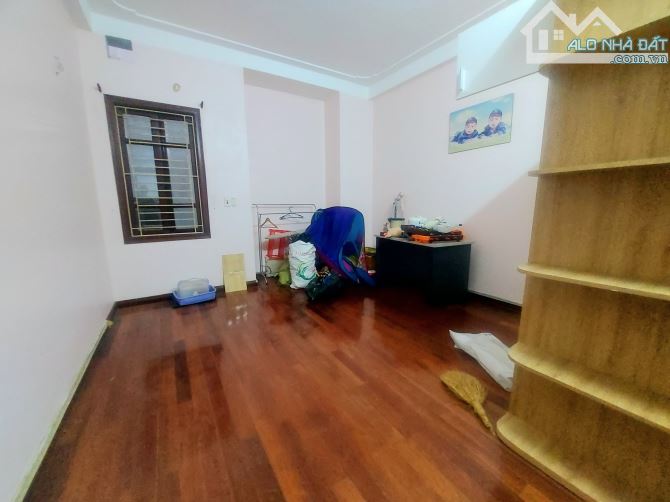 Bán nhà MINH KHAI - HM, lô góc, nhà dân xây, kết cầu chắc chắn, giá tốt - 3