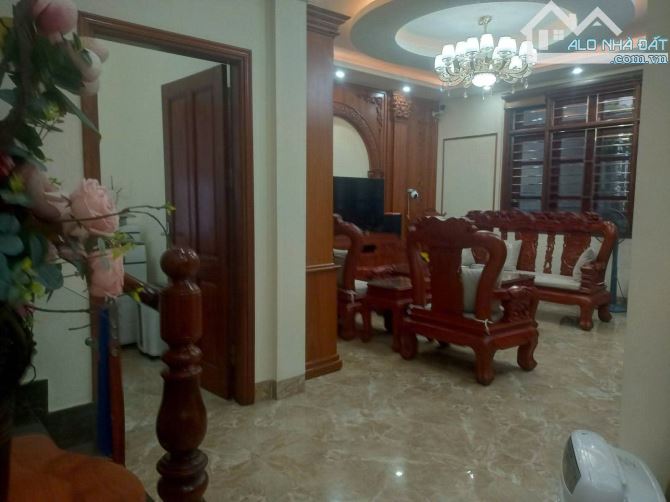 BÁN BIỆT THỰ DI TRẠCH 146 M2 NHÀ ĐẸP, PHONG CÁCH HIỆN ĐẠI, VỊ TRÍ ĐẮC ĐỊA 15.5 tỷ. - 3