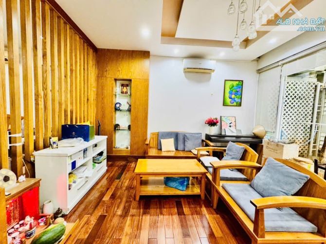 Nhà HXH Phú Nhuận ngang 7,5x12m (3 tầng) khuôn đất đẹp - 3