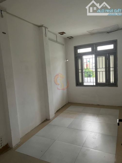 20 tỷ! Bán nhà MT Đ. Hoàng Sa, Q.3 – 4x17m – 4 tầng - 3