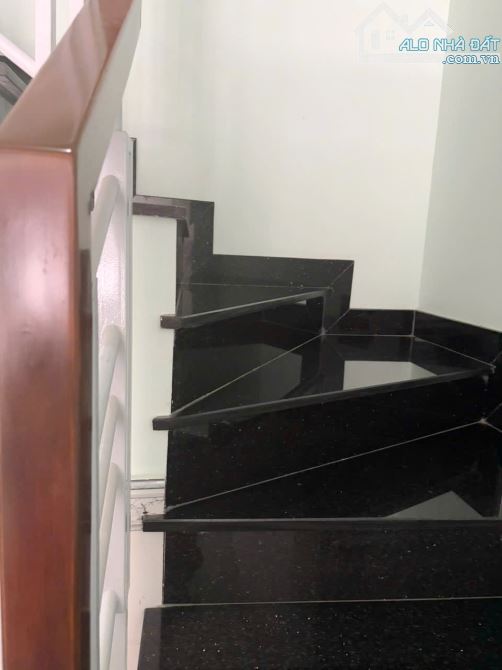 Nhà 4 tầng (3.8 x 9m) gần MT Tùng Thiện Vương P12Q8. Giá 5.28 tỷ - 3