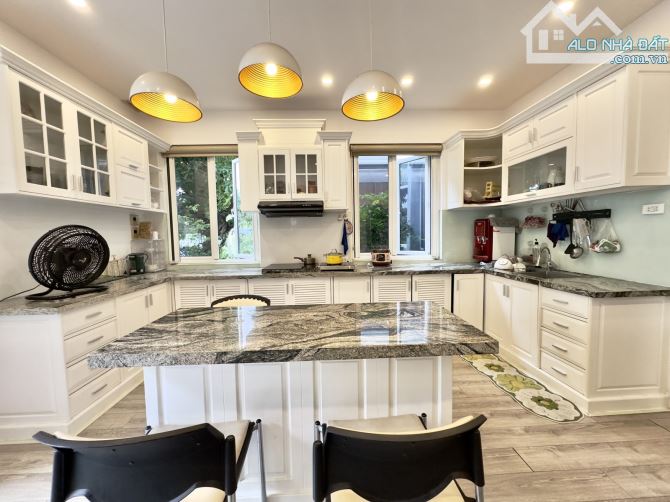 Biệt Thự Ven Sông Sài Gòn 240m²(14x17.5) - Bảo Vệ 24/7 - Chỉ Nhỉnh 36 tỷ - 3