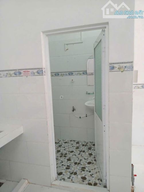 Nhà hẻm số đỏ cồn khương gần cao đẳng du lịch - 3