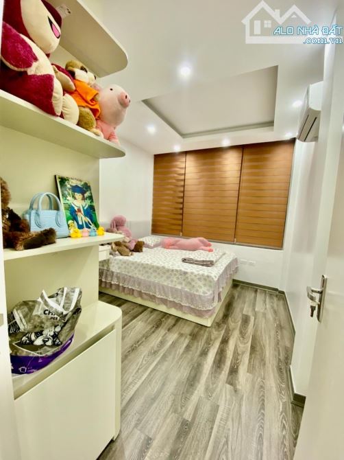 BÁN NHÀ MỚI ĐẶNG TIẾN ĐÔNG ĐỐNG ĐA PHÂN LÔ ÔTÔ VÀO NHÀ GẦN PHỐ DT36M 5T 15.5 TỶ - 3