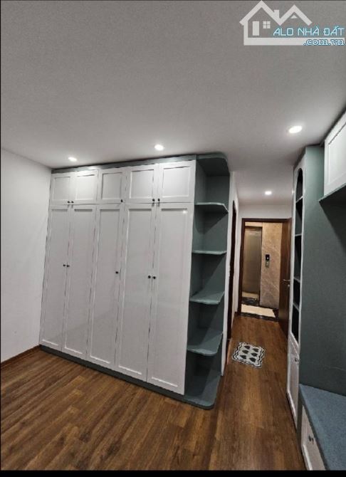 Nhỉnh 9 tỷ / 53/60 M2 Nhà 6 tầng / Ô tô Thạch Bàn - 3