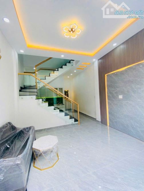 Nhà 4x9m – Trệt Lầu ST – Hẻm 5m Chiến Lược Bình Tân – Gần Tân Hòa Đông – Giá Chốt 3.9 Tỷ - 4