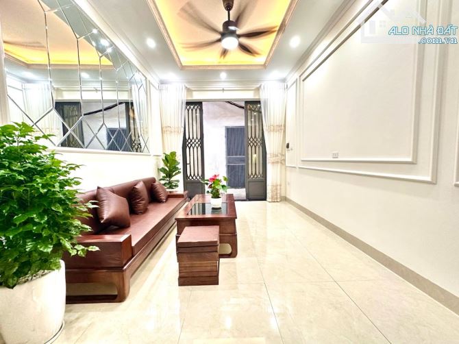 💥💥SIÊU HOT Lô góc XÃ ĐÀN 20m² 5T ,ngõ rộng ,thông các ngả nhỉnh 4 tỷ - 4