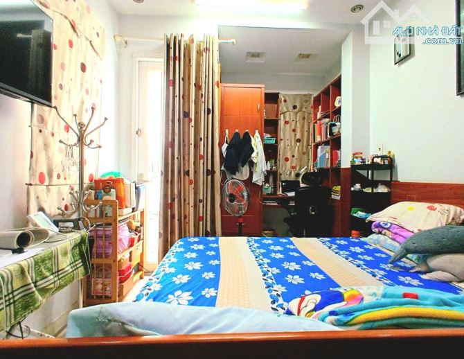 NHÁ BÁN 2 MT HẺM LÊ VĂN SỸ - Q.3 - 4 TẦNG GẦN ĐH SƯ PHẠM. Chỉ 13 TỶ NHỈNH - 4