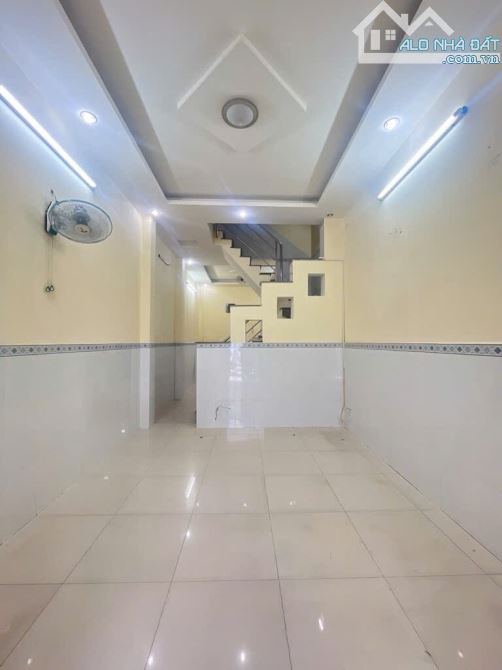 Bán nhà mặt tiền Đường số 51, Tân Hưng, Quận 7. DT82m2S. Giá 8.x tỷ - 4