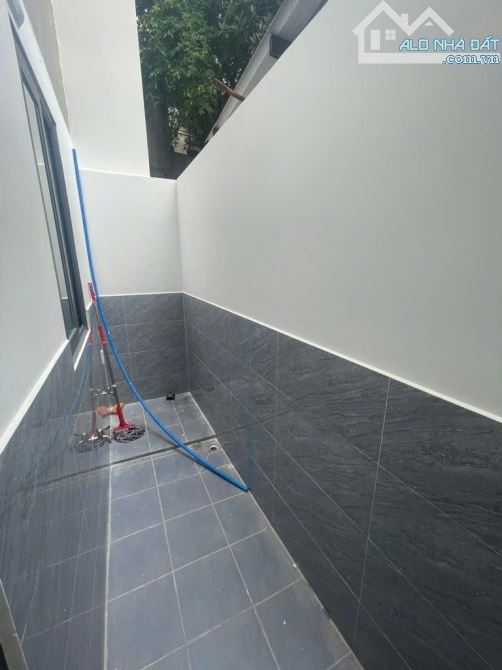 Hàng nóng Tân Phú, đường Nguyễn Quý Anh, nhà đẹp, dọn vào ở ngay - 4