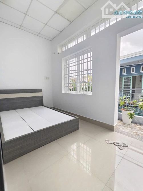Bán nhà 2 tầng BTCT - 32m2 (4x8) - hẻm xe hơi 5m - đường số 16 - gần Aeon Mall - hơn 3 tỷ - 4