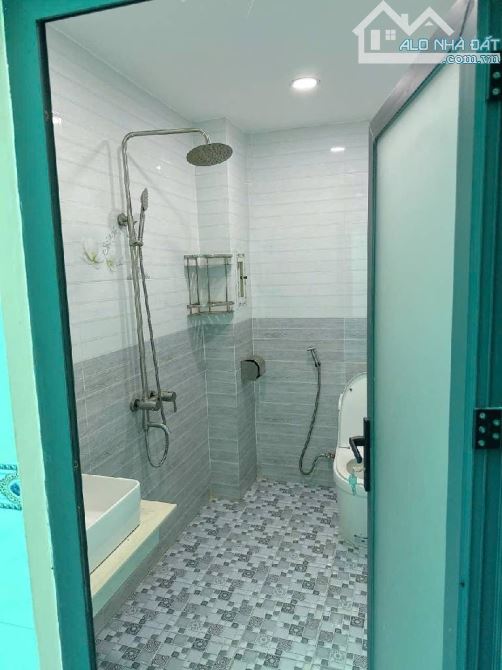 BÁN NHÀ ĐẸP-ĐƯỜNG XE HƠI- LINH XUÂN, Dt- 79m² (4 x 20)- chỉ: 4,7 tỷ - 4