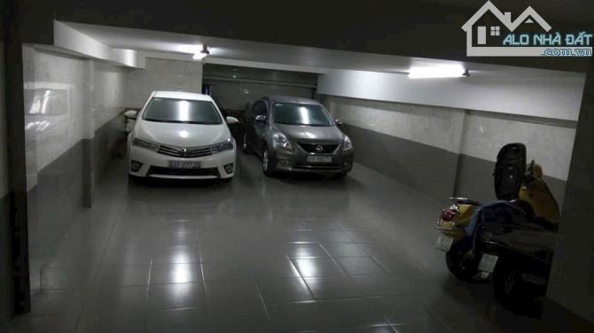 Bán nhà Bình Thạnh - khu biệt thự - 120m2 - ngang 6m - 5 tầng + hầm 4 ô tô - 4