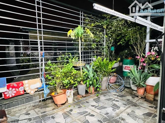 💥Bán nhà 33m2 X 4 tầng P. Thạch Bàn - 4.95 tỉ - gần oto tránh💥 - 4