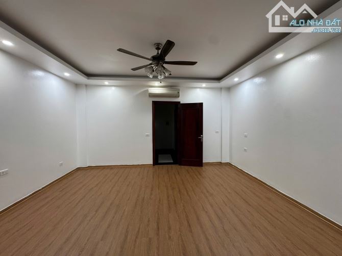 Cho thuê nhà 7 tầng THANG MÁY Tại Mặt Phố TĂNG THIẾT GIÁP, Phạm Văn Đồng. 28 triệu/tháng. - 4