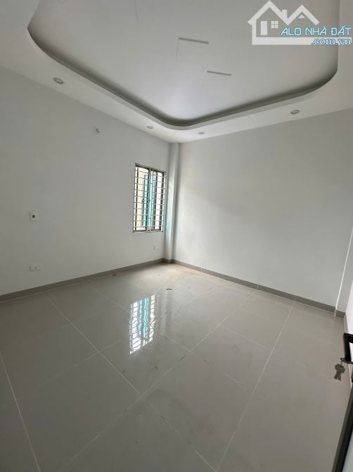 Phải thật nhanh mới còn-Khẳng định vài ngày là bán -Nhà trong đê diện tích rộng giá hơn 3T - 4