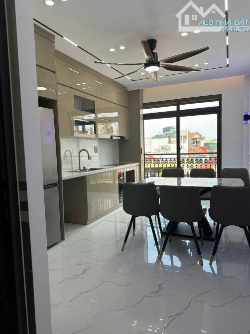 Bán nhà mới phố Trần Thái Tông, Cầu Giấy, 44m2, thang máy ôtô gần phân lô 2 thoáng, 10.5tỷ - 4