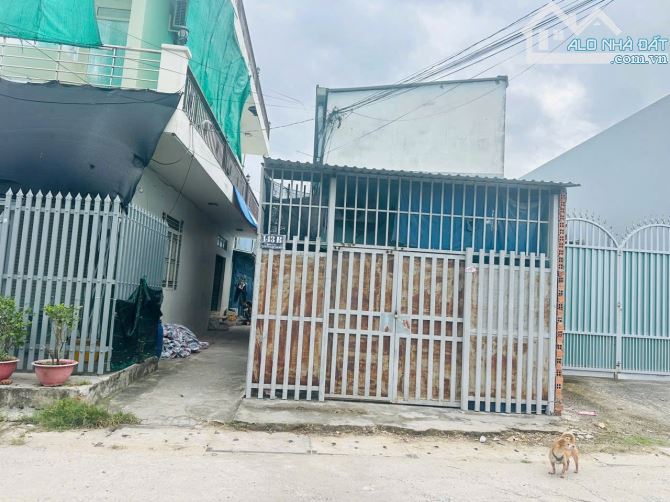 Cần bán dãy trọ lô 4 Tân Lập mặt tiền đường số 21 1/ QL22 xã Tân Thông Hội 12phòng 230m2 - 4
