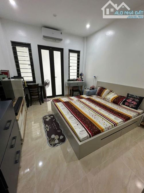 NHÀ ĐẸP LÔ GÓC – HỒ TÙNG MẬU – GẦN PHỐ – GẦN Ô TÔ – 5 TẦNG Ở NGAY - 4