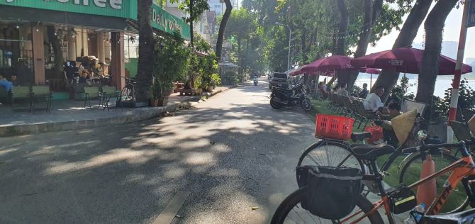 Bán biệt thự  KĐT Bán Đảo Linh Đàm , DT 300 m2, lô góc, mặt phố, KD! - 4