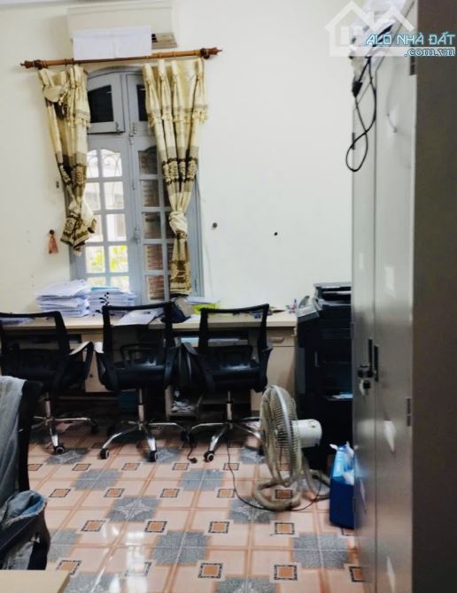 NHÀ 5 TẦNG PHỐ VŨ THẠNH 40m2- PHÂN LÔ, OTO TRÁNH - KINH DOANH VP - TIỆN ÍCH - 4