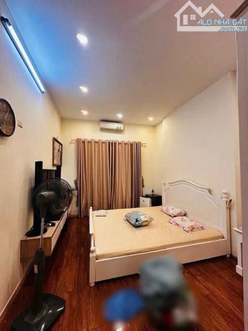 NHÀ CHỦ TỰ XÂY-KHUNG CỘT CHẮC CHẮN-3 BƯỚC RA PHỐ GIẢNG VÕ CHỈ HƠN 12tỷ - 4