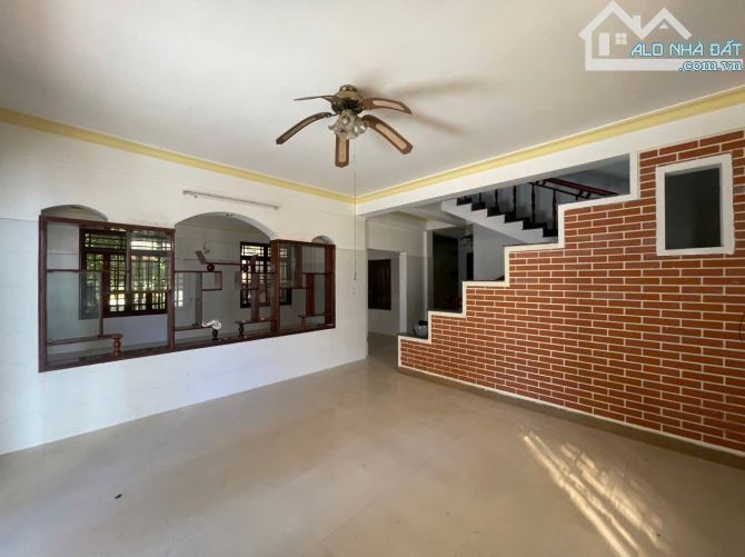 BÁN BIỆT THỰ 300M2- 2 MẶT TIỀN KIM LONG - PHÚ MỘNG-TP HUẾ- GIÁ RẺ NHƯ GIÁ ĐẤT - 4