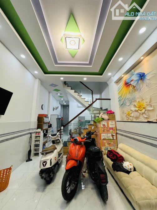 Nhà 3 tầng - Lê Đình Cẩn - Bình Tân - 4