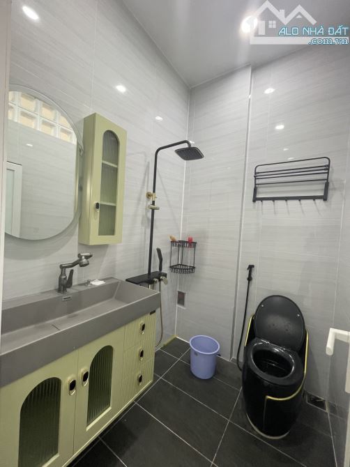 NHÀ MỚI CHÍNH CHỦ HẺM XE HƠI THÔNG TÂN BÌNH - 79m2 - 2 TẦNG CHỈNH HƠN 9 TỶ - 4