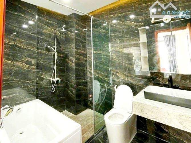 Cần bán 3 lầu 1 sân thượng - có nguồn thu kinh doanh CHDV - P10 Q6 - 4