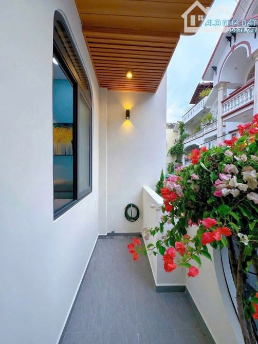 Bán căn 41.2m2 Nguyễn Thái Sơn gần chợ Gò Vấp. Xây 1 trệt 1 lầu, sổ sẵn. Giá 2 tỷ 200 - 4