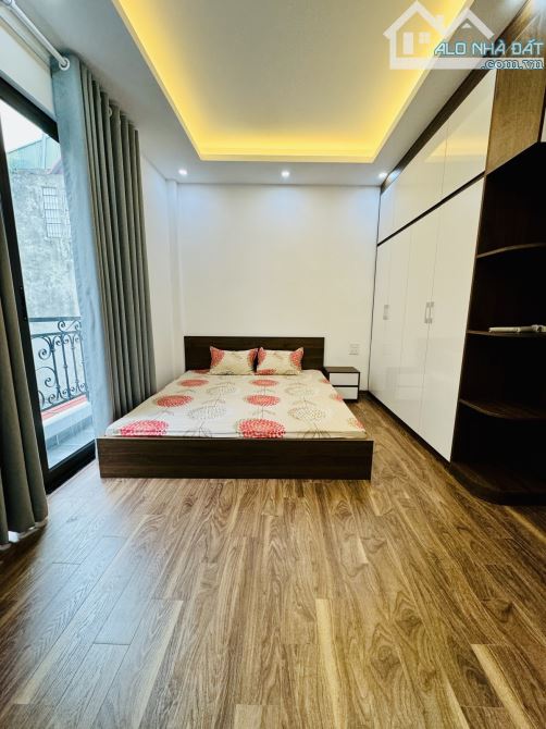 NHÀ HIẾM TÂN MAI , 31M² x 5T MỚI , MẶT TIỀN 4,6M , 10M RA Ô TÔ ĐỖ , 6,6 TỶ - 4