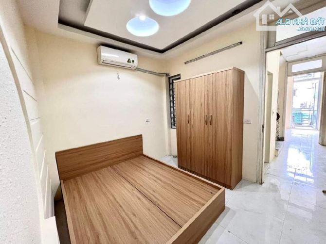 NHÀ MẶT NGÕ -GẦN PHỐ-T. TÂM CẦU GIẤY – DÒNG TIỀN CHO THUÊ30TR/TH_ 6TẦNG – 40M2 – 9,2 TỶ – - 4