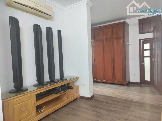 BÁN NHÀ TRUNG TÂM TÂY SƠN, ĐỐNG ĐA, 40M2, MẶT TIỀN 4,2M, 3 THOÁNG, 20M RA Ô TÔ, GIÁ 7,1 TỶ - 4