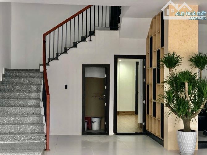 CẤP BÁO! BÁN NHÀ 2 TẦNG PHỐ NGUYỄN NHÀN, CẨM LỆ - NHÀ MỚI ĐẸP, Ô TÔ TẬN NƠI – NHỈNH 3 TỶ - 4